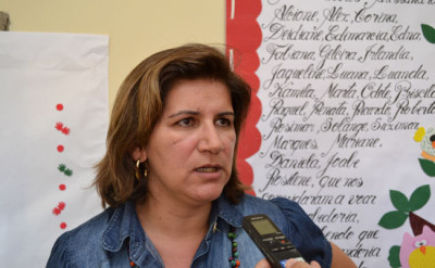 a diretora da extensão do Centro Educacional de Barra do Choça, Solange Cortes, revela as dificuldades na entrevista