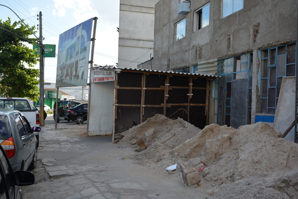 Cenas Urbanas Obras No Hospital Unimec Geram Transtornos E Reclama Es