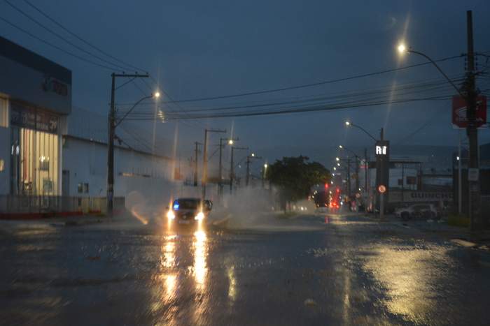 Impactos da Chuva chove forte em Vitória da Conquista BLOG DO ANDERSON