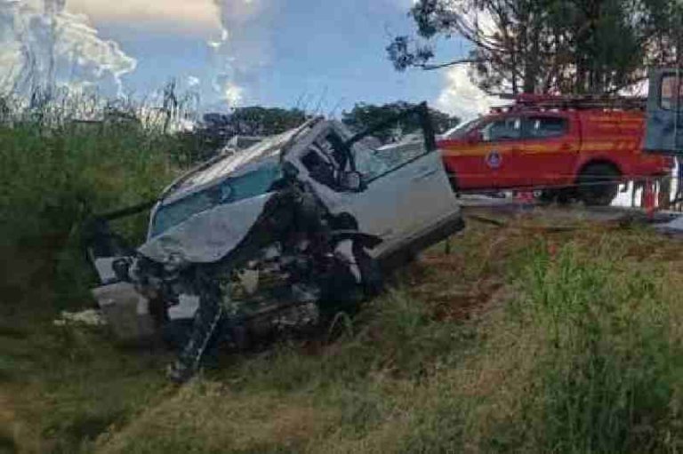 Tragédia no Norte de Minas Gerais batida entre dois carros deixa seis