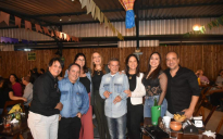 Festa na Cidade | Vadinho Barreto comemora mais um aniversário entre amigos em Vitória da Conquista