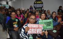 Reabertura dos Trabalhos Legislativos: professores protestam na Câmara Municipal de Vitória da Conquista