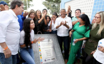 Governo Estadual | em Aracatu, Escola em Tempo Integral e pavimentação de vias são inauguradas